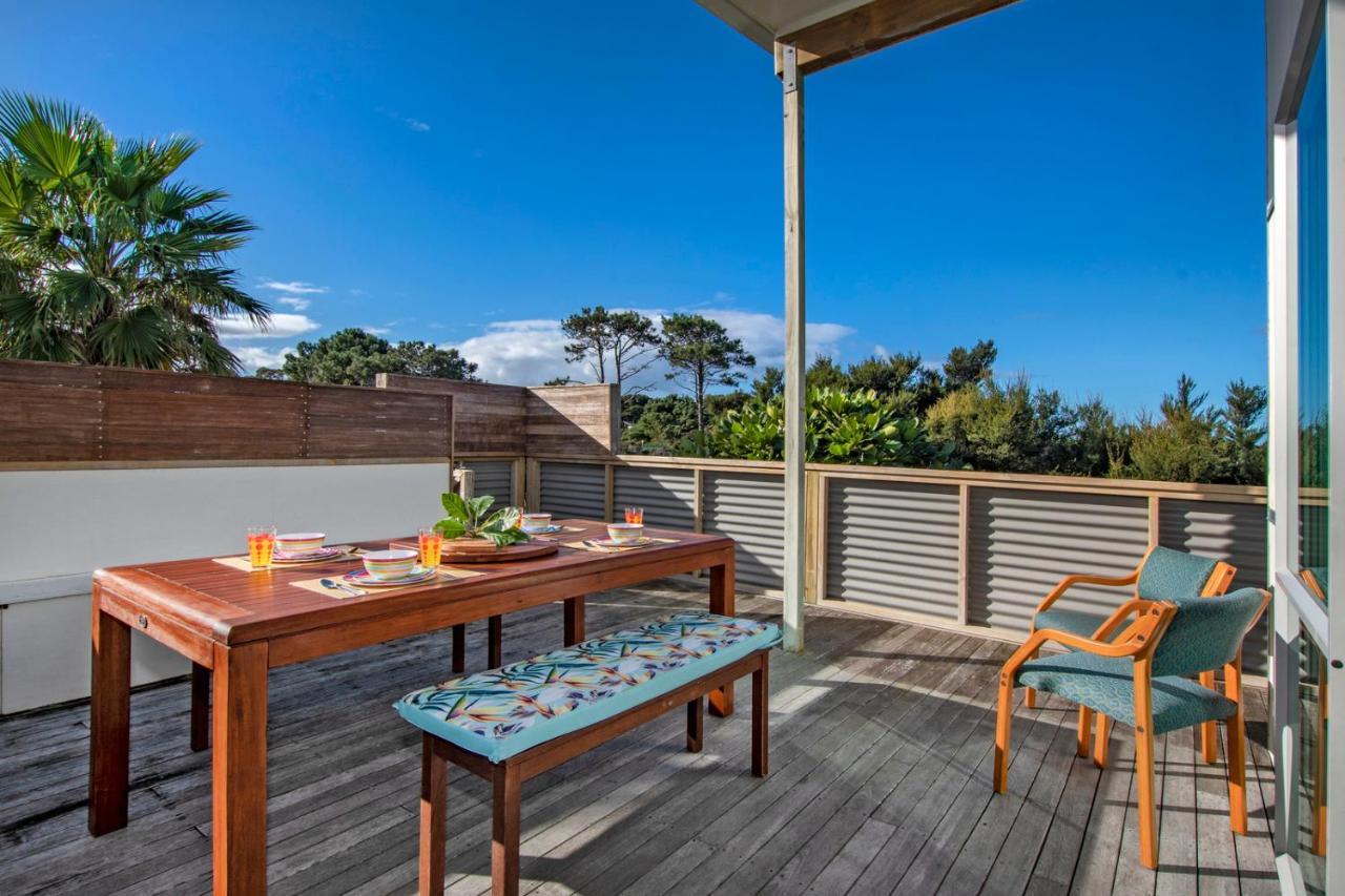 The Nautical Bach - Mangawhai Heads Holiday Home Exterior photo